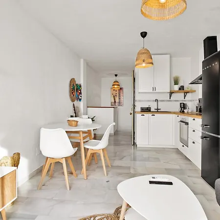 Duplex Estilo Boho Con Increible Terraza Y Vistas Al Mar En - Las Abejeras 609 * 에스테포나